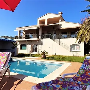 Bed & Breakfast & Panoramic Olivars Pau